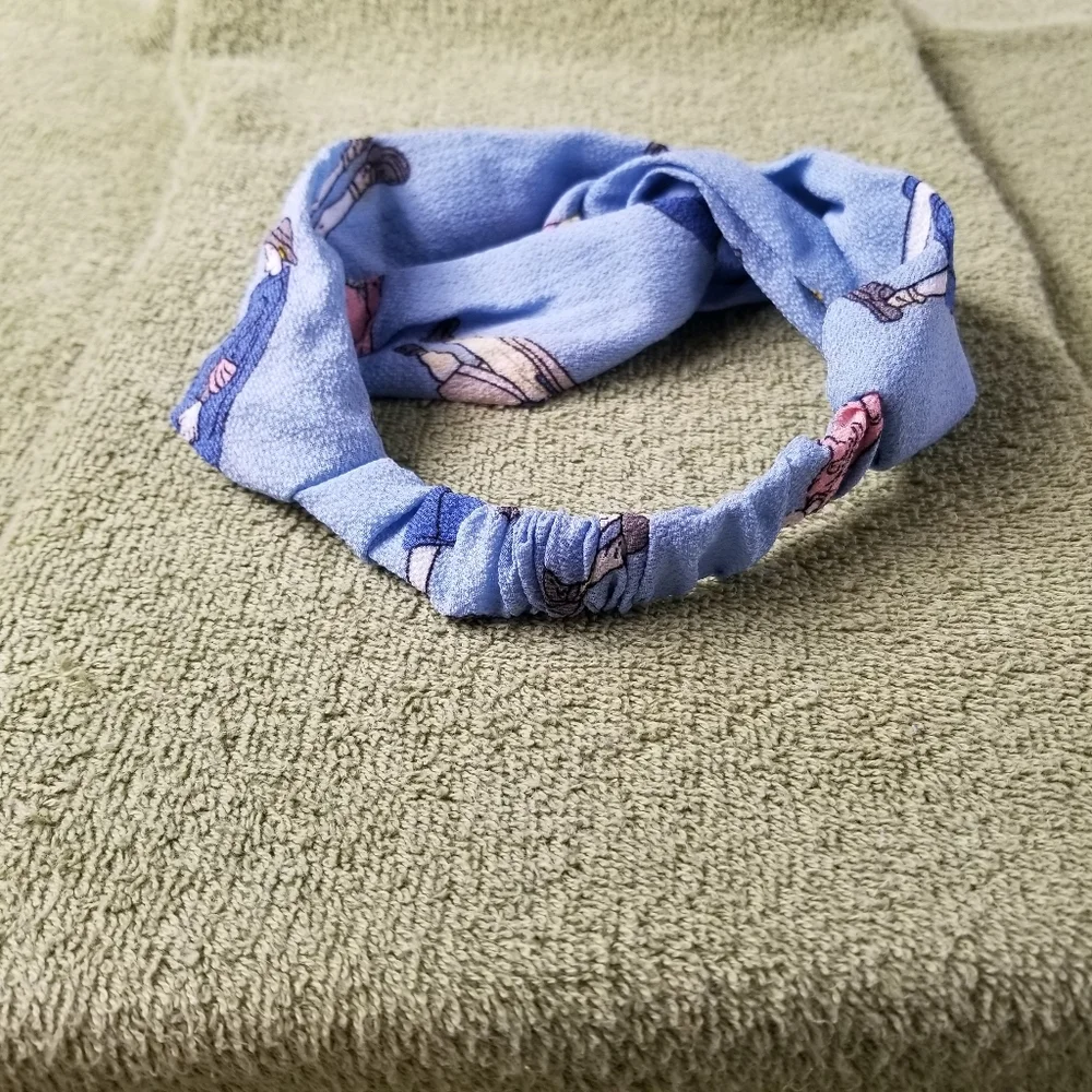 unbranded seven assorted